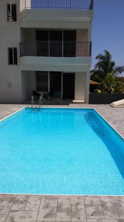 Palms Resort Apartments Alethriko Room photo